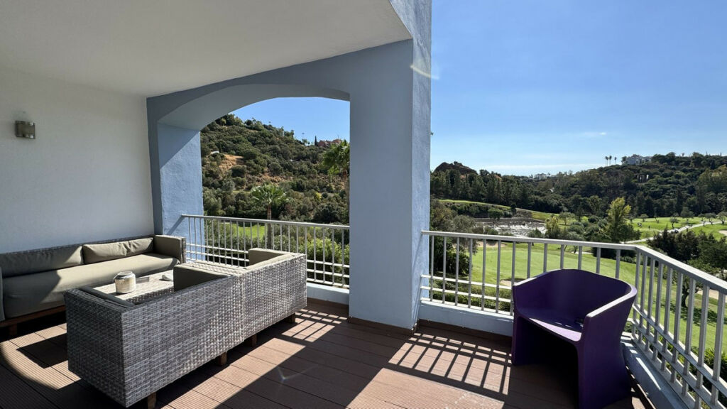 Penthouse Los Arqueros Málaga - image 6