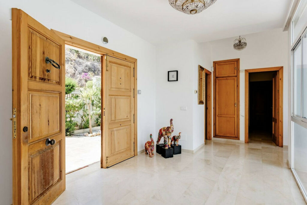 Detached Villa Valtocado Málaga - image 6