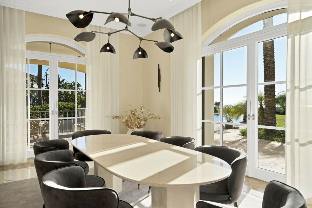 Detached Villa Benahavís Málaga - image 6