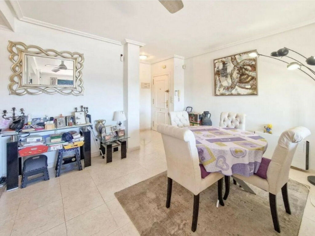 Middle Floor Apartment Villamartin Alicante - image 6