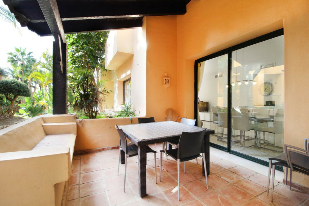 Ground Floor Apartment Atalaya Málaga - image 6