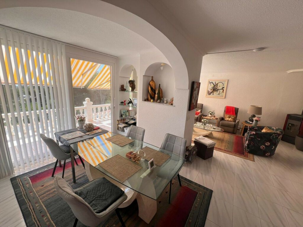 Detached Villa La Nucia Alicante - image 6