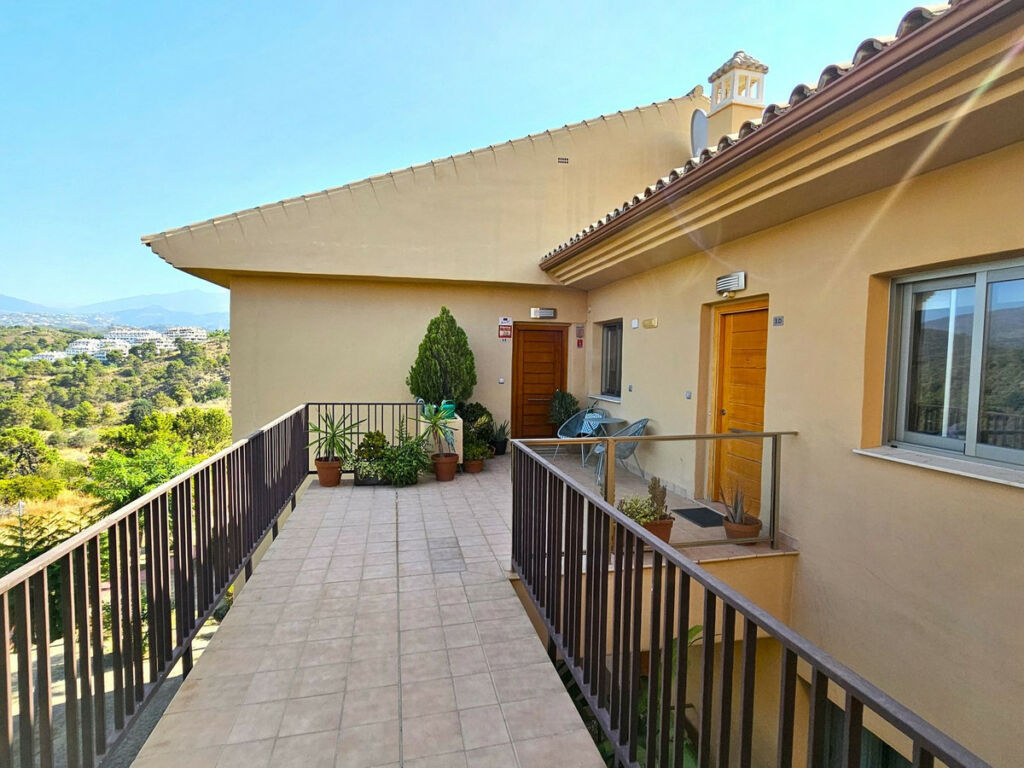 Penthouse Selwo Málaga - image 6