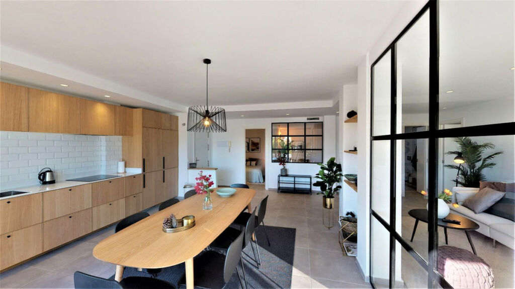 Middle Floor Apartment Nueva Andalucía Málaga - image 6