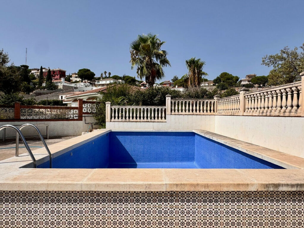 Detached Villa Alhaurín de la Torre Málaga - image 6