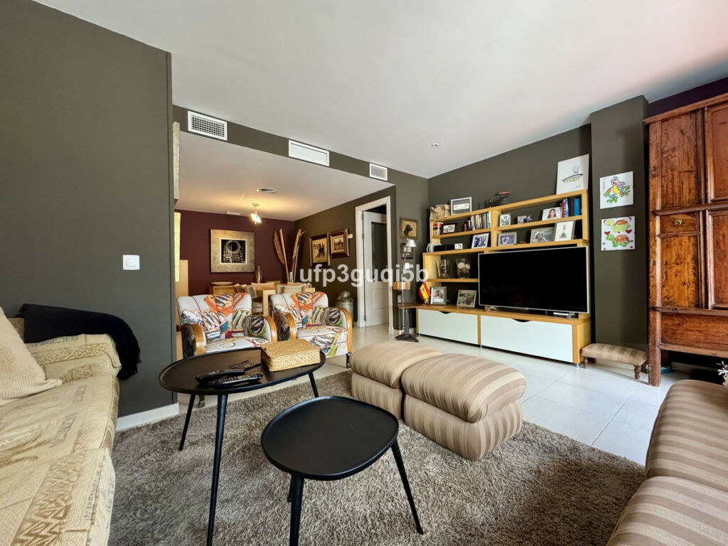 Penthouse Torrequebrada Málaga - image 6