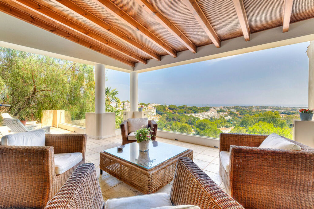 Detached Villa La Quinta Málaga - image 6