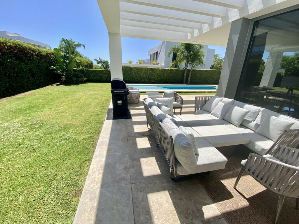 Detached Villa Cancelada Málaga - image 6