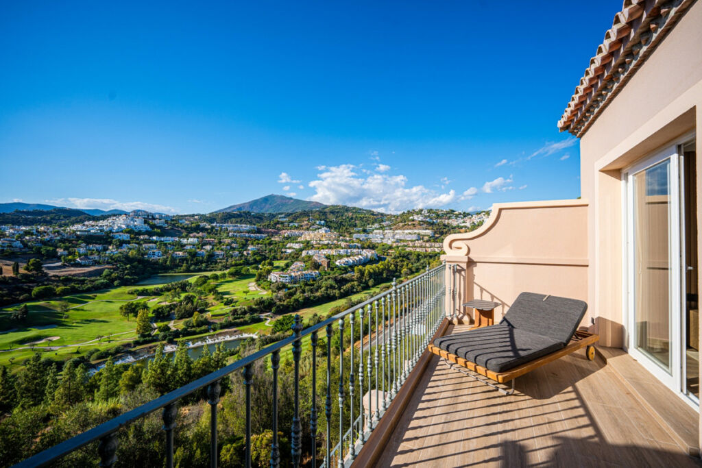 Townhouse Benahavís Málaga - image 6