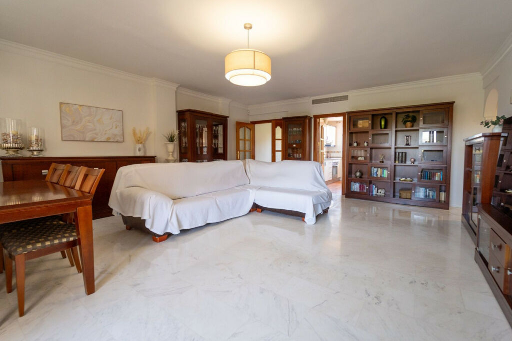 Penthouse Torrequebrada Málaga - image 6