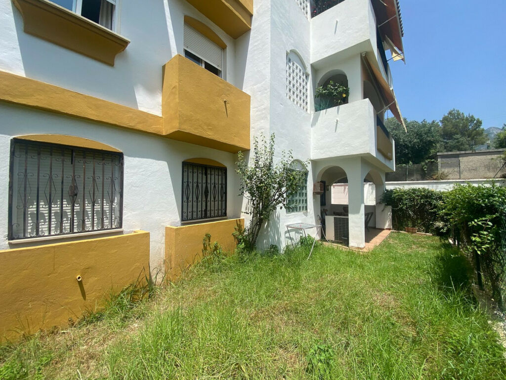 Ground Floor Apartment Nagüeles Málaga - image 6