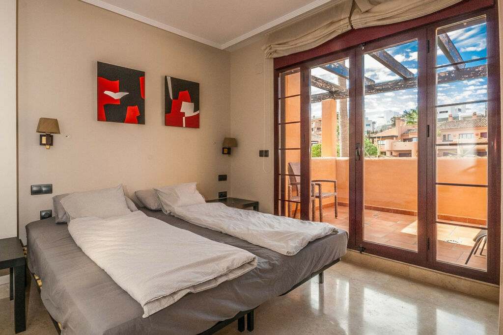 Penthouse Elviria Málaga - image 6