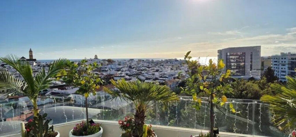 Penthouse Estepona Málaga - image 6