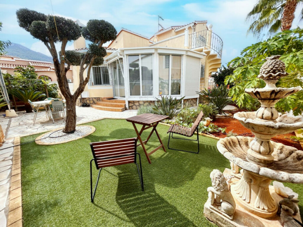 Detached Villa Denia Alicante - image 6