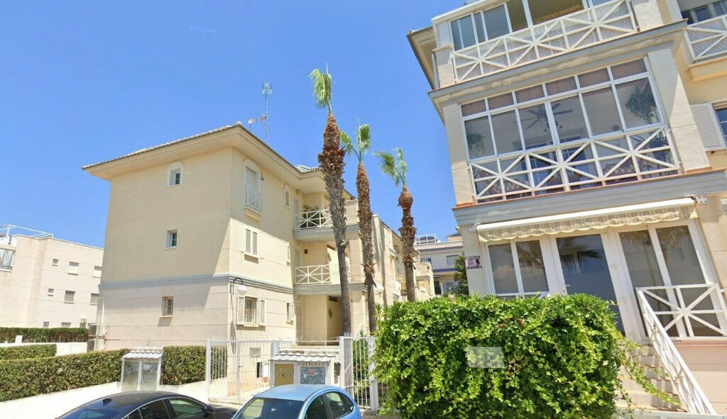 Middle Floor Apartment La Veleta Alicante - image 6