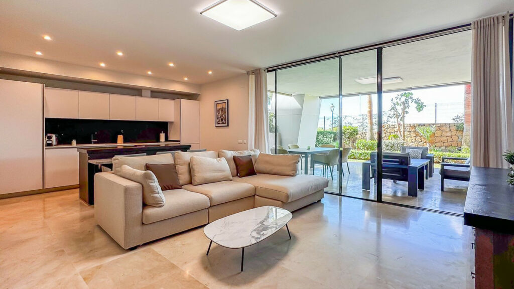 Ground Floor Apartment Cabopino Málaga - image 6