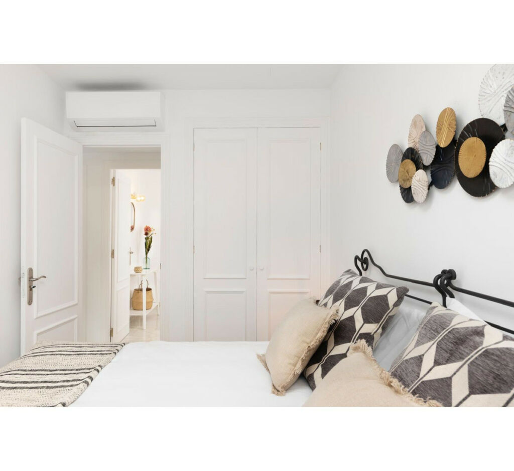Middle Floor Apartment Puerto Banús Málaga - image 6