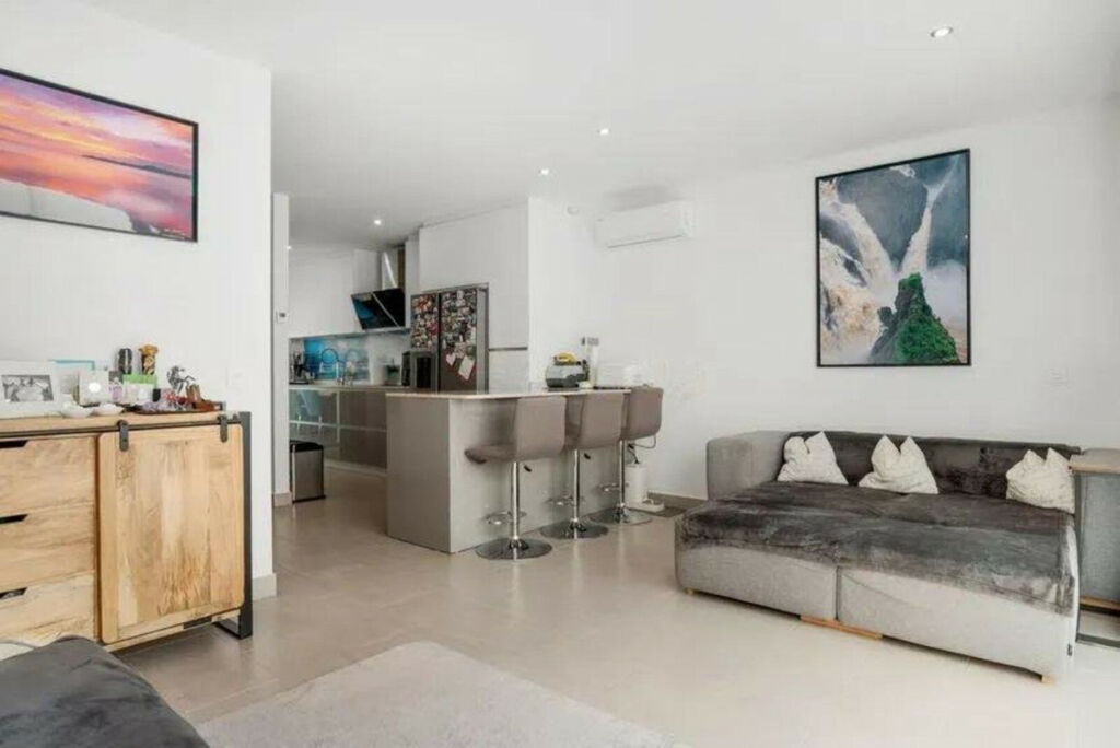 Semi-Detached House Estepona Málaga - image 6