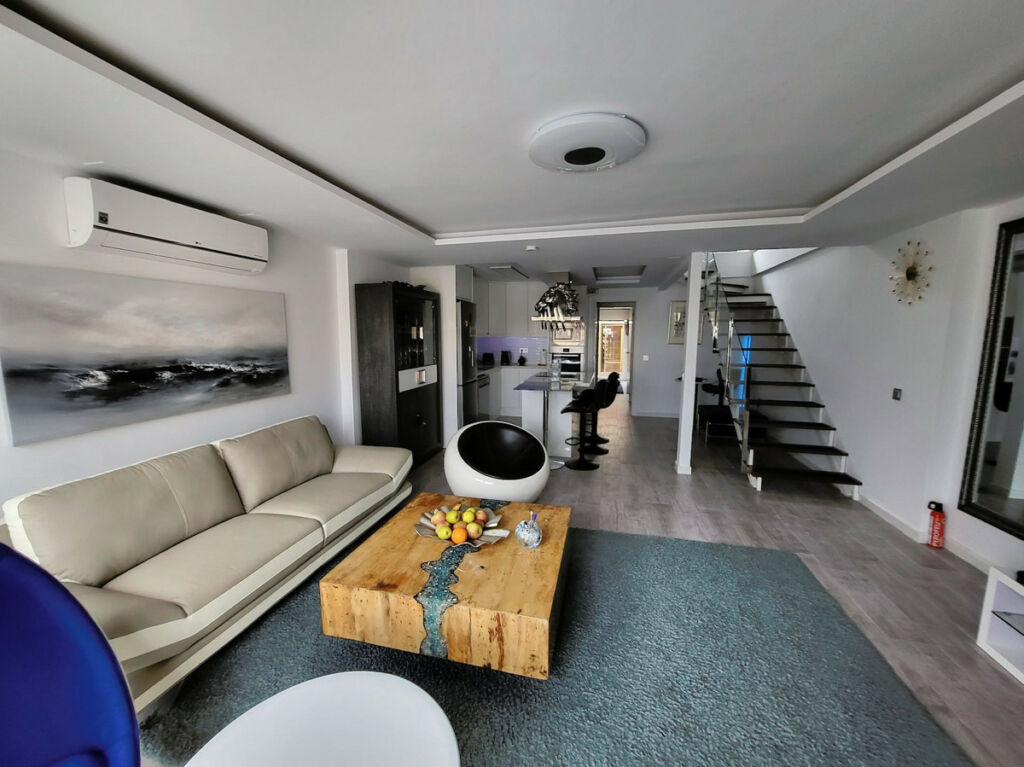 Townhouse Los Balcones Alicante - image 6