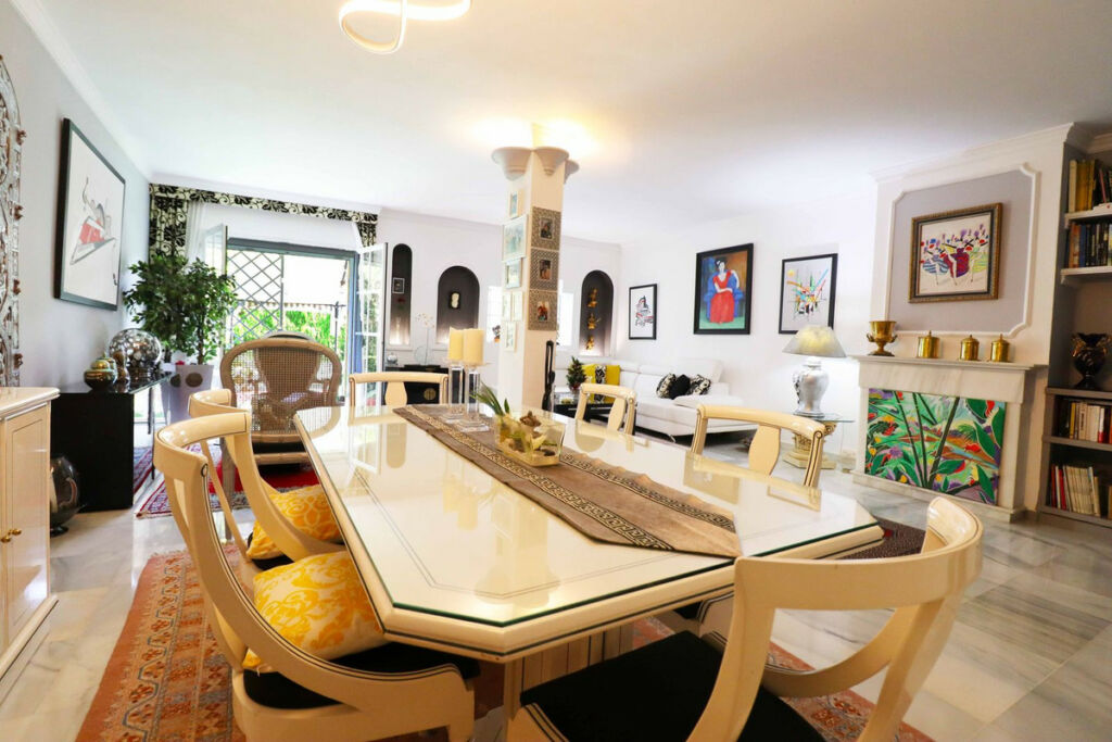 Townhouse Estepona Málaga - image 6