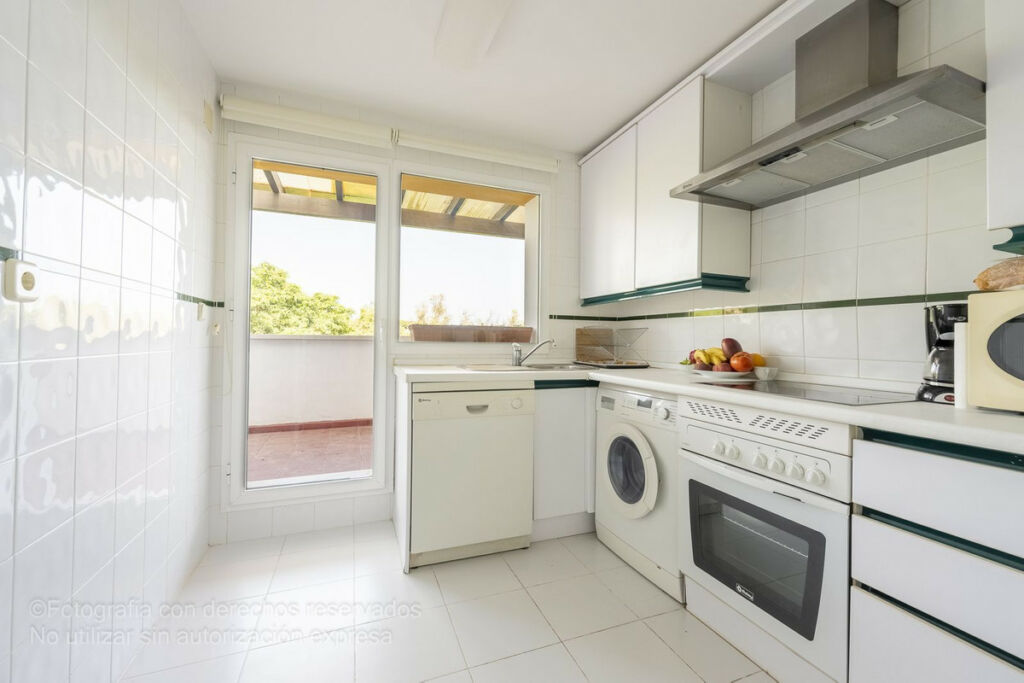 Penthouse Puerto Banús Málaga - image 6