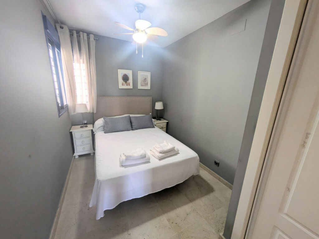 Middle Floor Apartment Benalmadena Costa Málaga - image 6