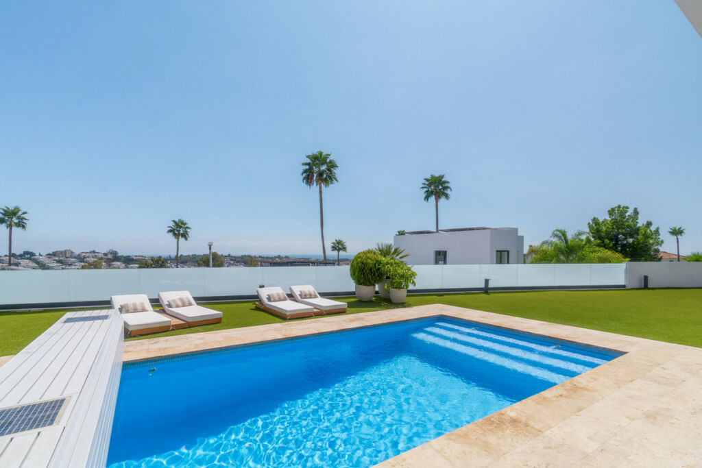 Detached Villa Benahavís Málaga - image 6