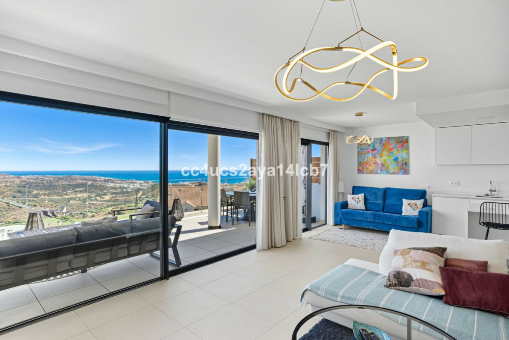 Middle Floor Apartment Calanova Golf Málaga - image 6