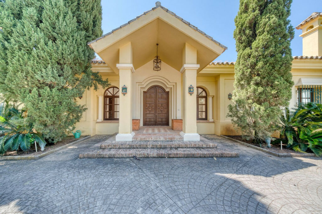 Detached Villa La Zagaleta Málaga - image 6