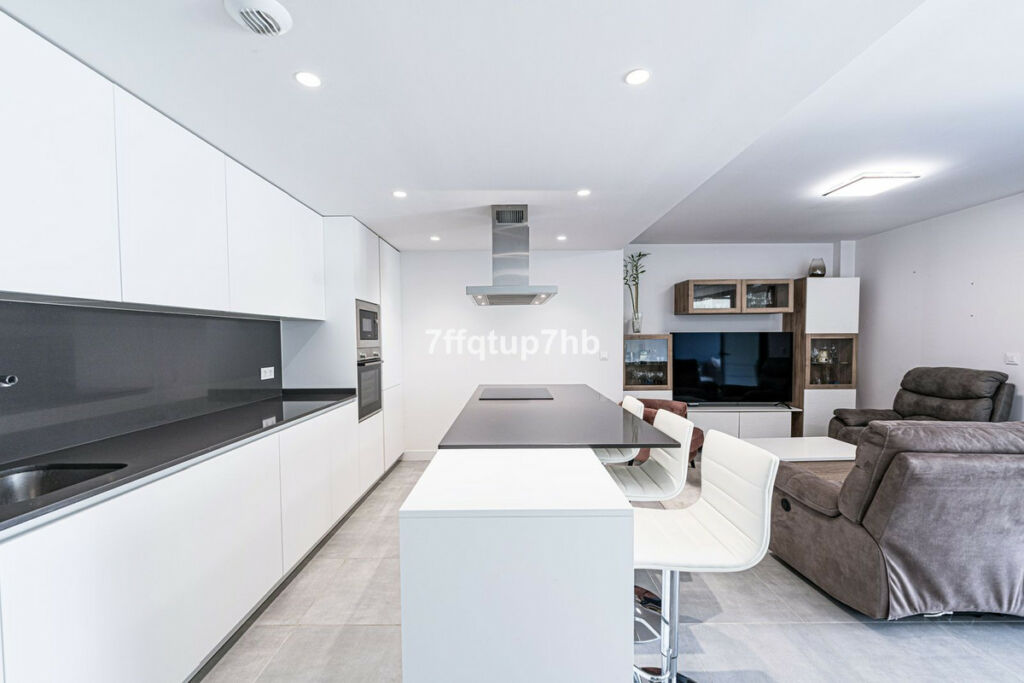 Ground Floor Apartment Estepona Málaga - image 6