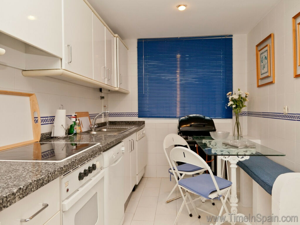 Townhouse Estepona Málaga - image 6