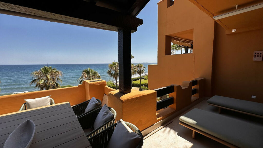 Middle Floor Apartment New Golden Mile Málaga - image 6