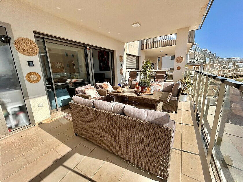Ground Floor Apartment Villamartin Alicante - image 6