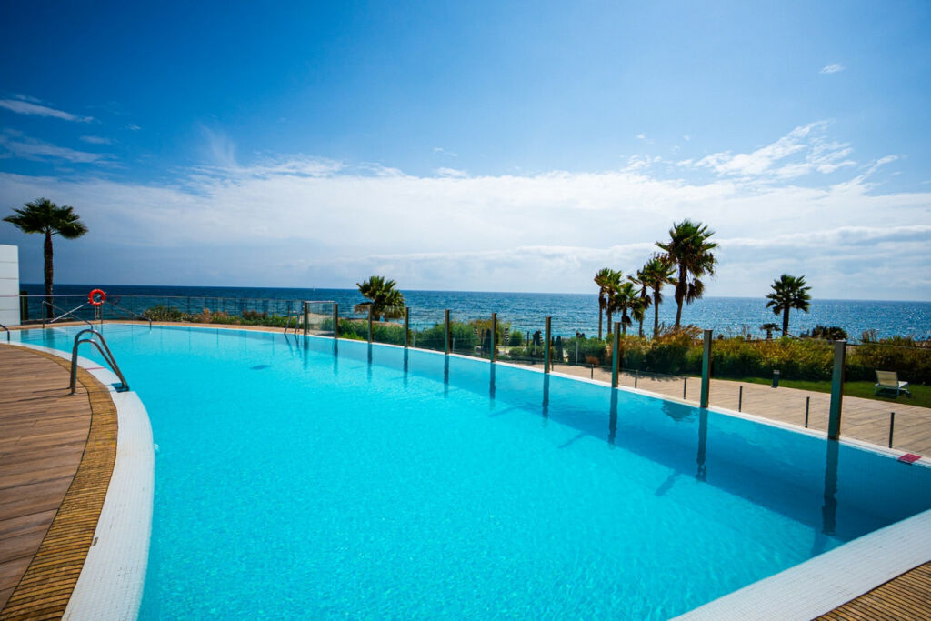 Middle Floor Apartment Estepona Málaga - image 6