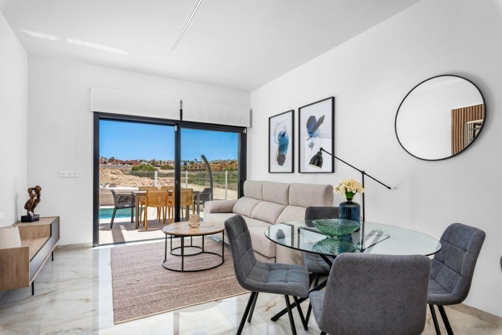 Detached Villa Algorfa Alicante - image 6
