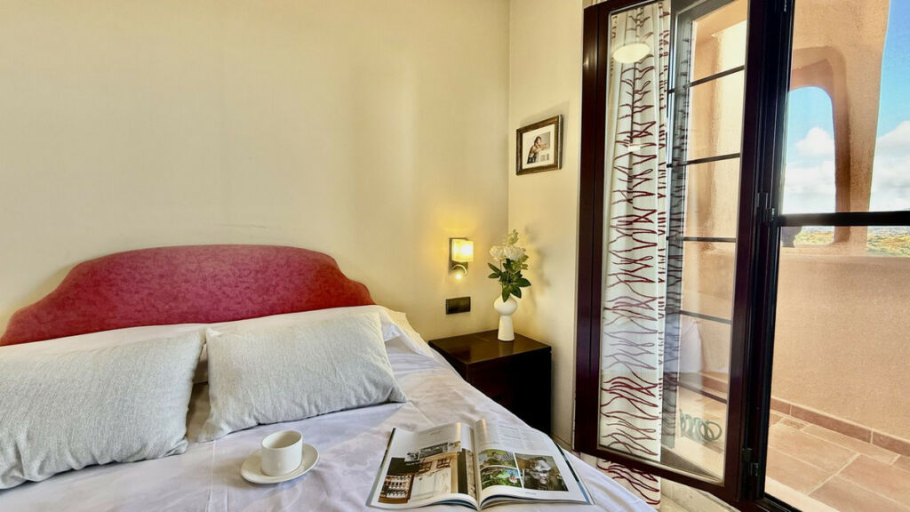 Ground Floor Apartment La Mairena Málaga - image 8