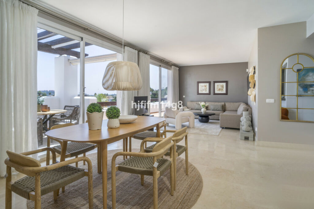 Penthouse Duplex Nueva Andalucía Málaga - image 6