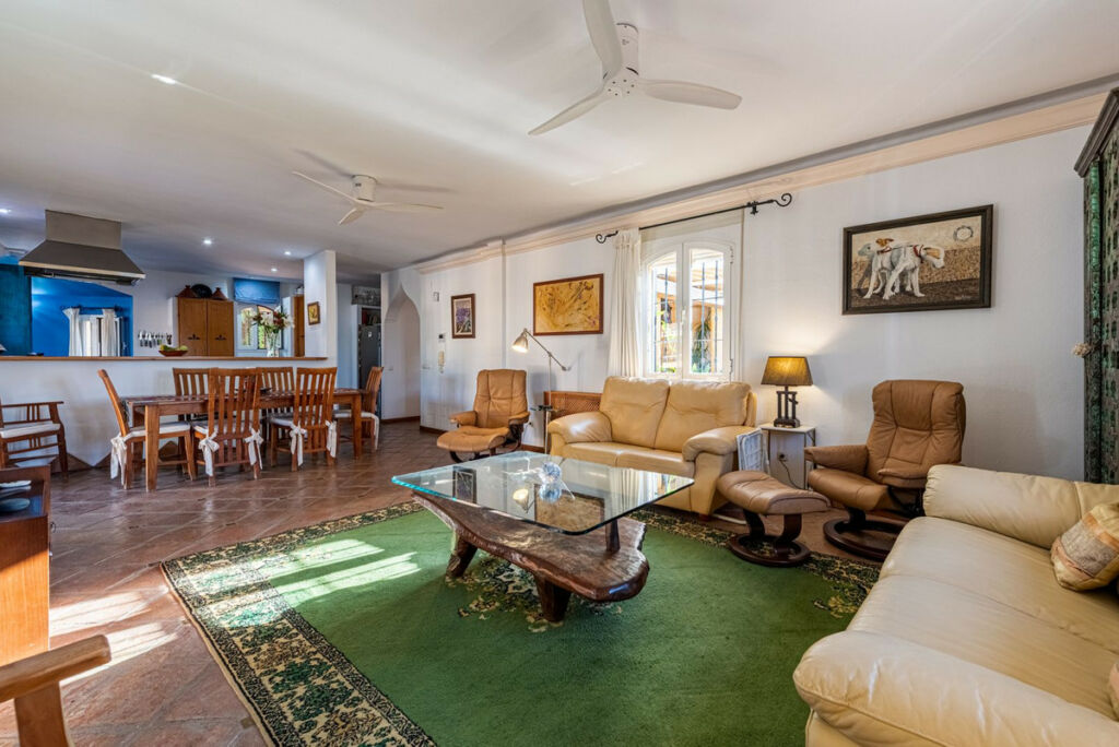 Detached Villa Alhaurín de la Torre Málaga - image 6