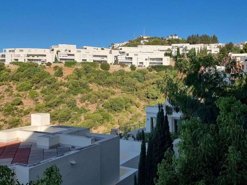 Ground Floor Apartment Altos de los Monteros Málaga - image 6