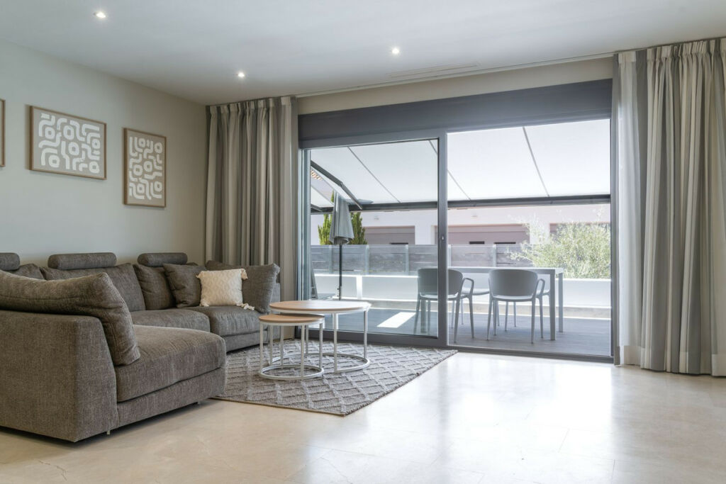 Ground Floor Apartment Selwo Málaga - image 6