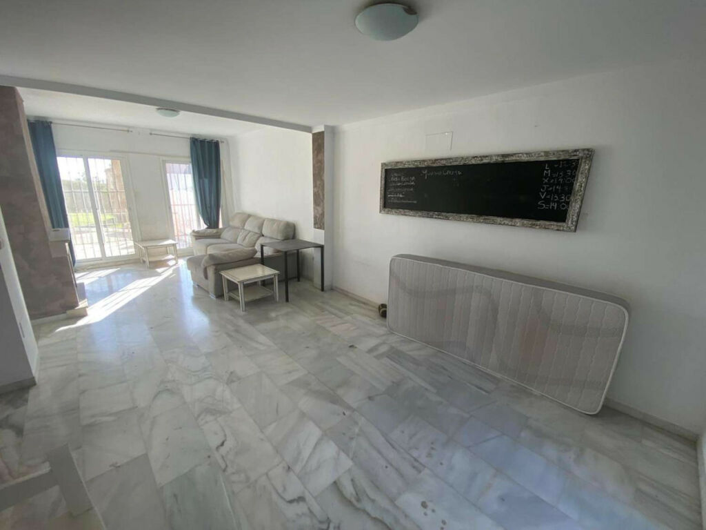 Townhouse Fuengirola Málaga - image 6