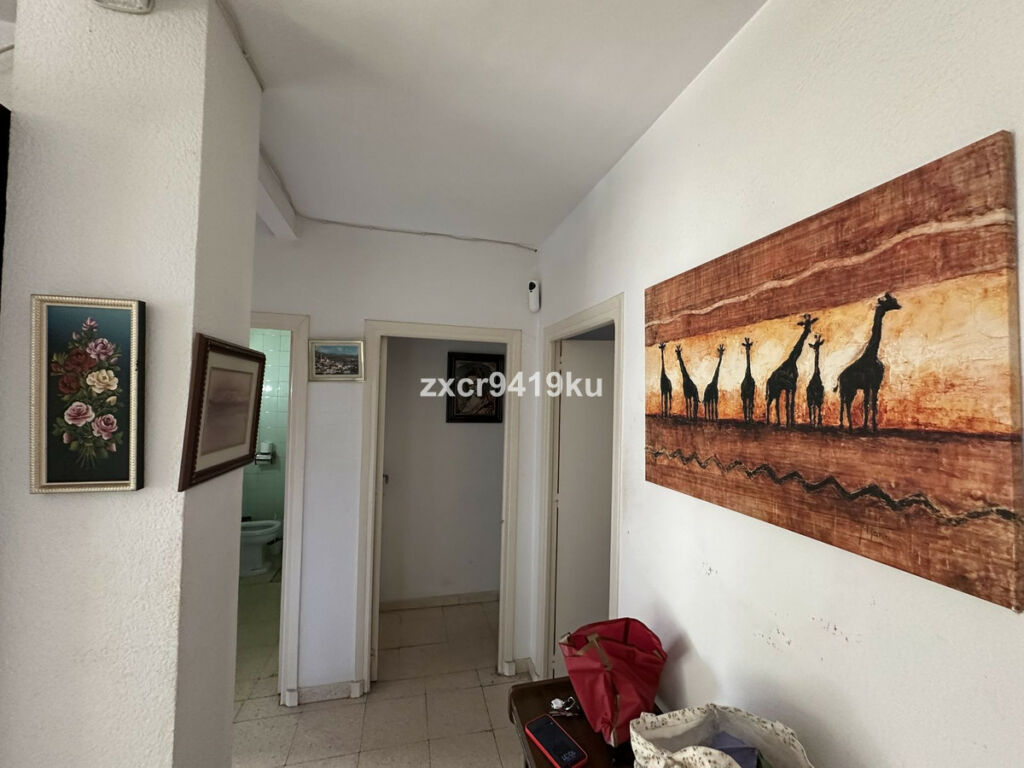 Middle Floor Apartment Fuengirola Málaga - image 6