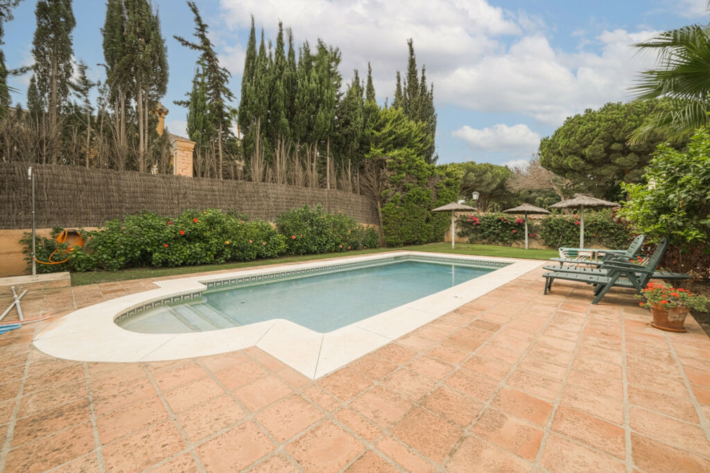 Detached Villa Sotogrande Cádiz - image 6