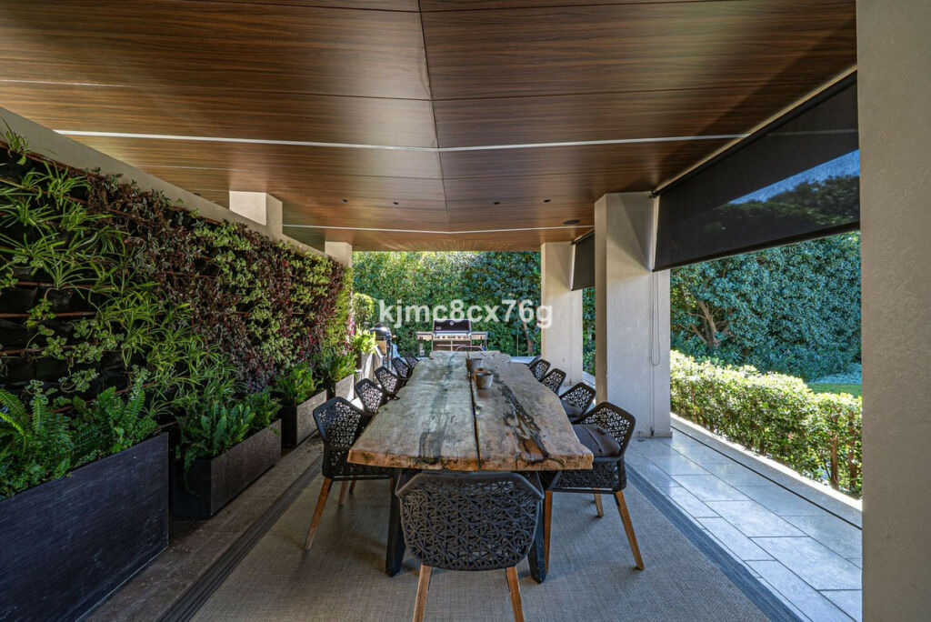 Detached Villa Guadalmina Baja Málaga - image 6