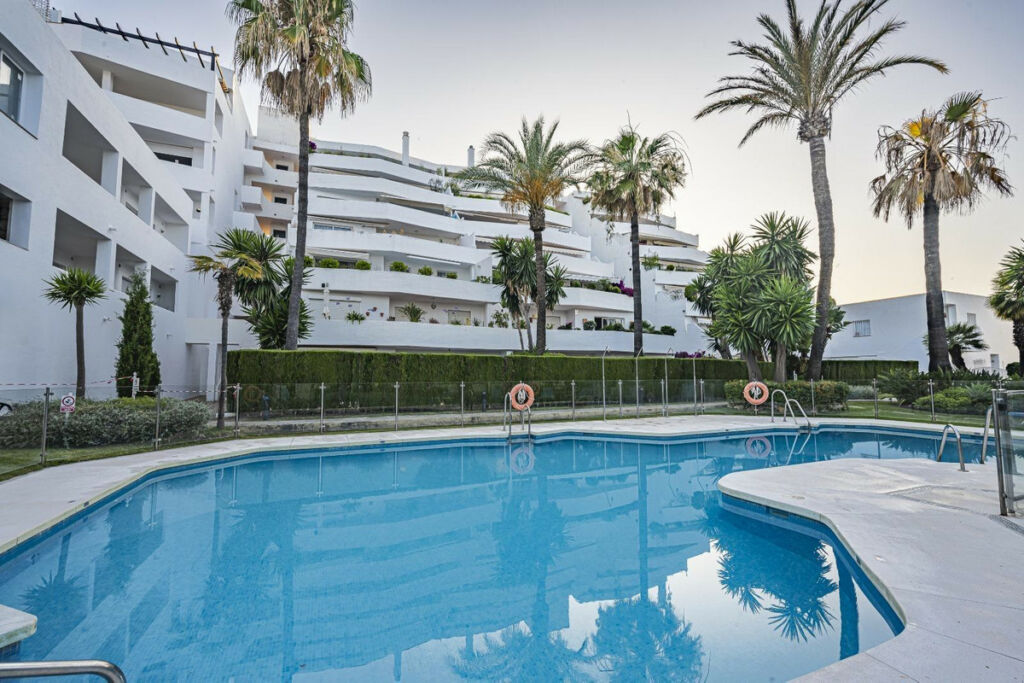 Ground Floor Apartment Nueva Andalucía Málaga - image 6