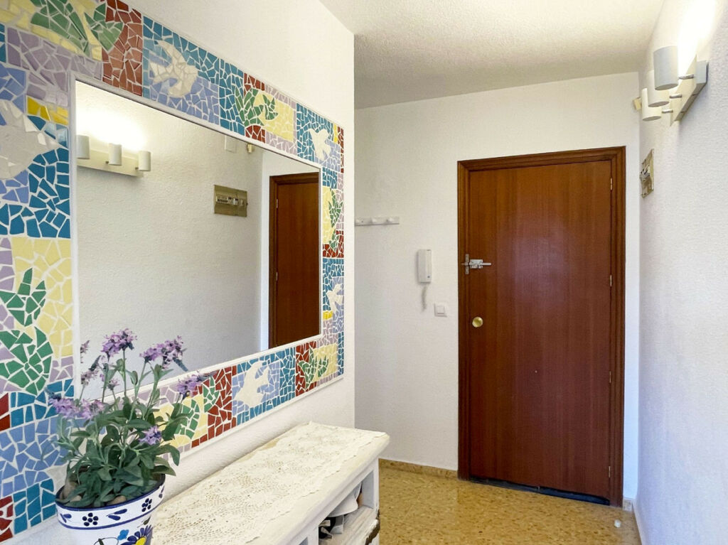 Middle Floor Apartment Calpe Alicante - image 6