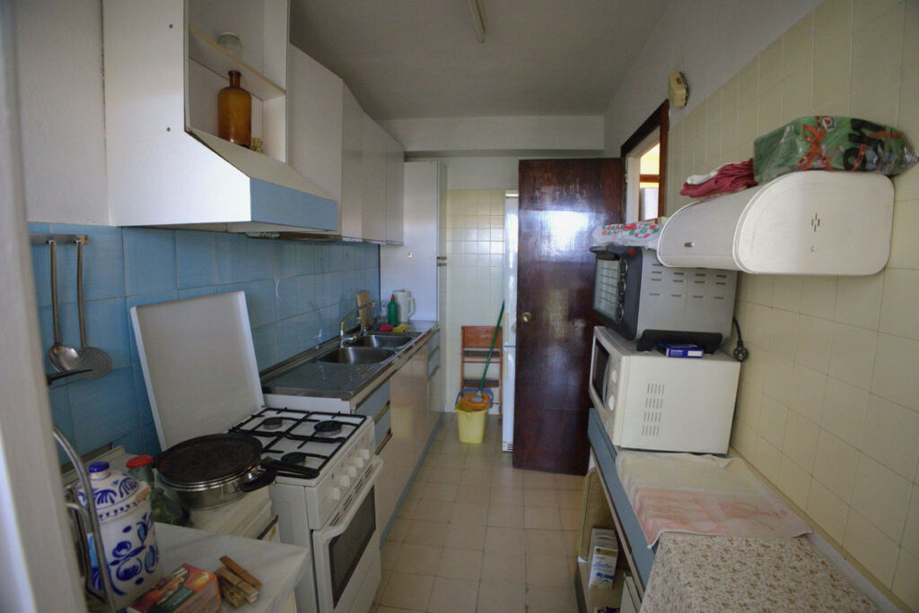 Middle Floor Apartment Estepona Málaga - image 6