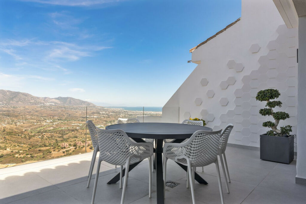 Townhouse La Mairena Málaga - image 6