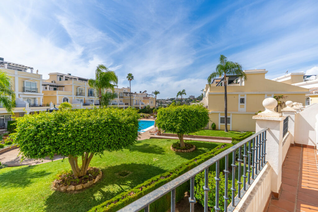 Duplex Nueva Andalucía Málaga - image 6