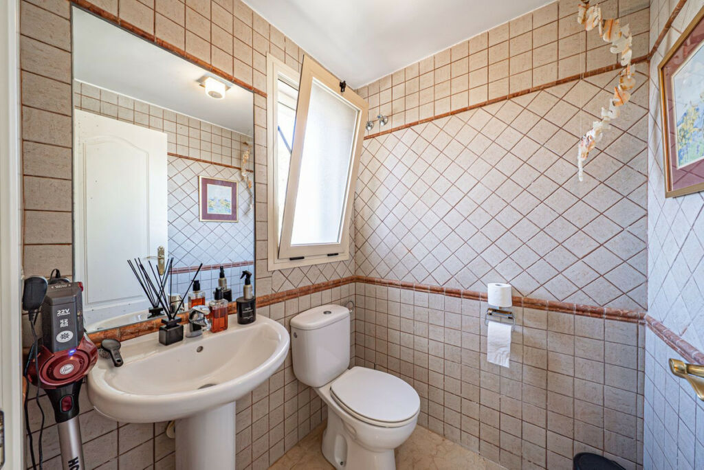 Semi-Detached House Estepona Málaga - image 6